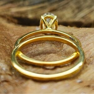 Vintage minimalist wedding set / 1ct oval cut ring with matching band